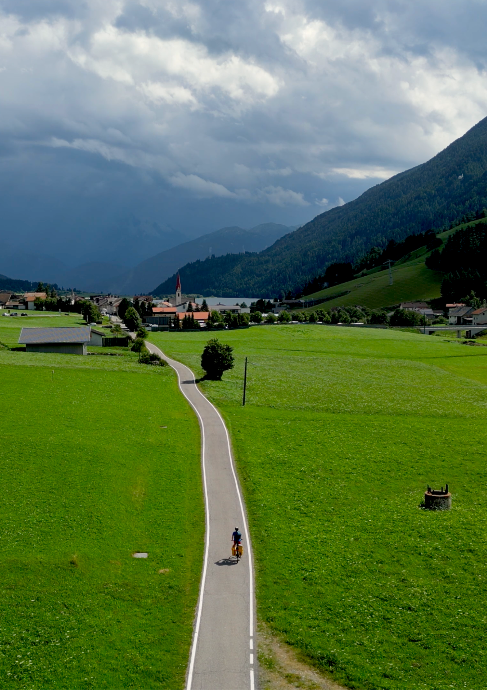 Cycling to COP29 Foto 4